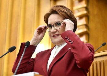 meral aksener 00