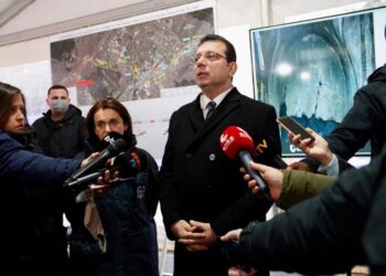 ekrem imamoglu 12