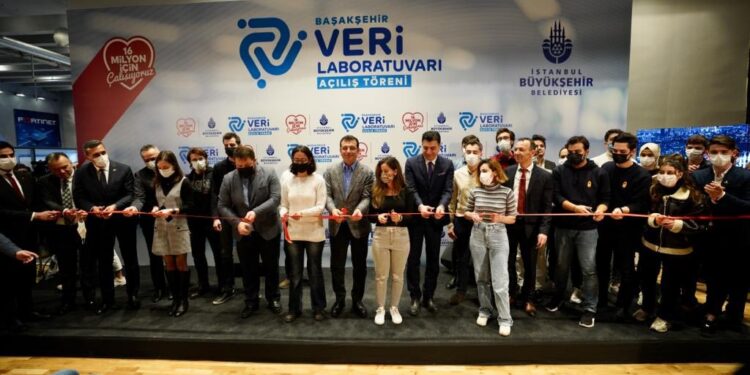 ibb basaksehir veri laboratuvari 00