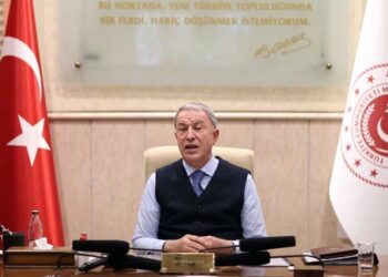 hulusi akar 00