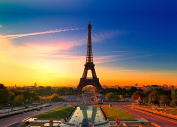 paris eifel kulesi 01