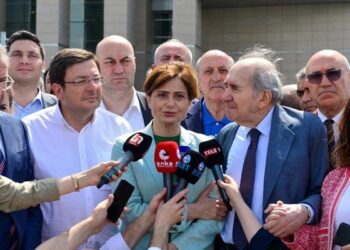 canan kaftancioglu altan oymen 01