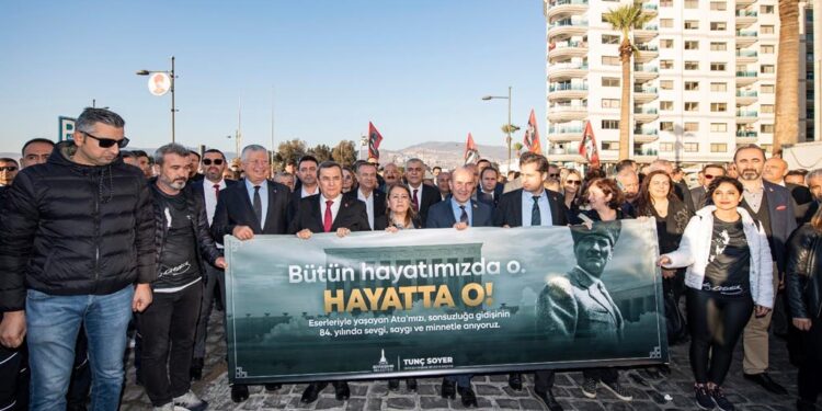 izmir 10 11 2022 00