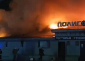 rusya kafe yangin