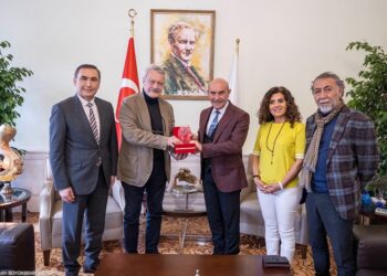 tunc soyer bulent tanik