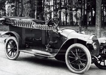 Atatürk’ün Çanakkale cephesinde kullandığı otomobilin benzeri sergilenecek