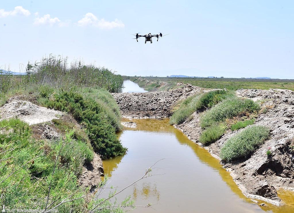 izmir bld drone sivrisinek 01