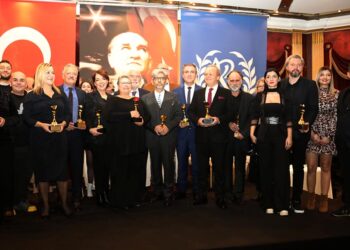 Şehir Tiyatroları’na Cumhuriyetin 100. Yılı Özel Ödülü