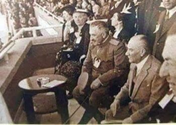 Dağ başını bayram almış