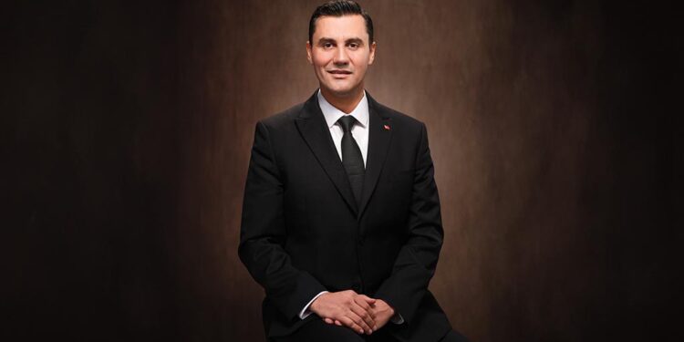 Ferdi Zeyrek hayatını kaybetti