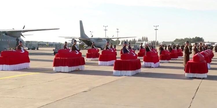 Şehit havacılar için Ankara’da tören 